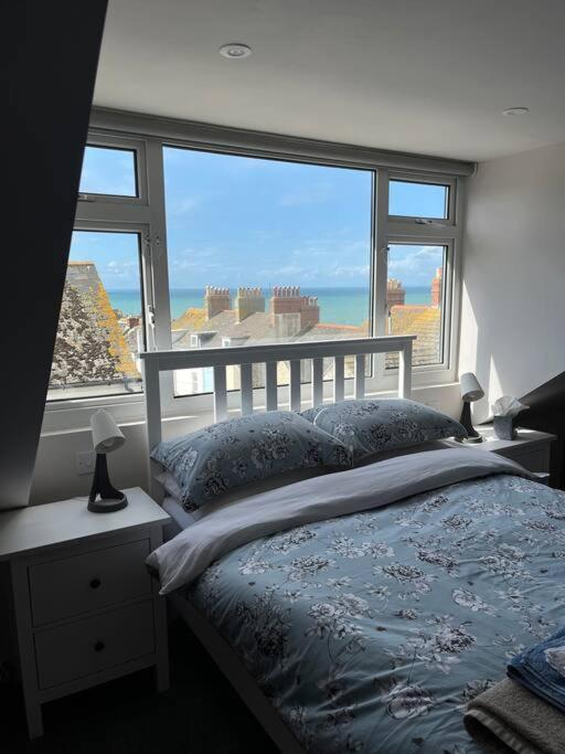 Our Place In With Sea View * Portland