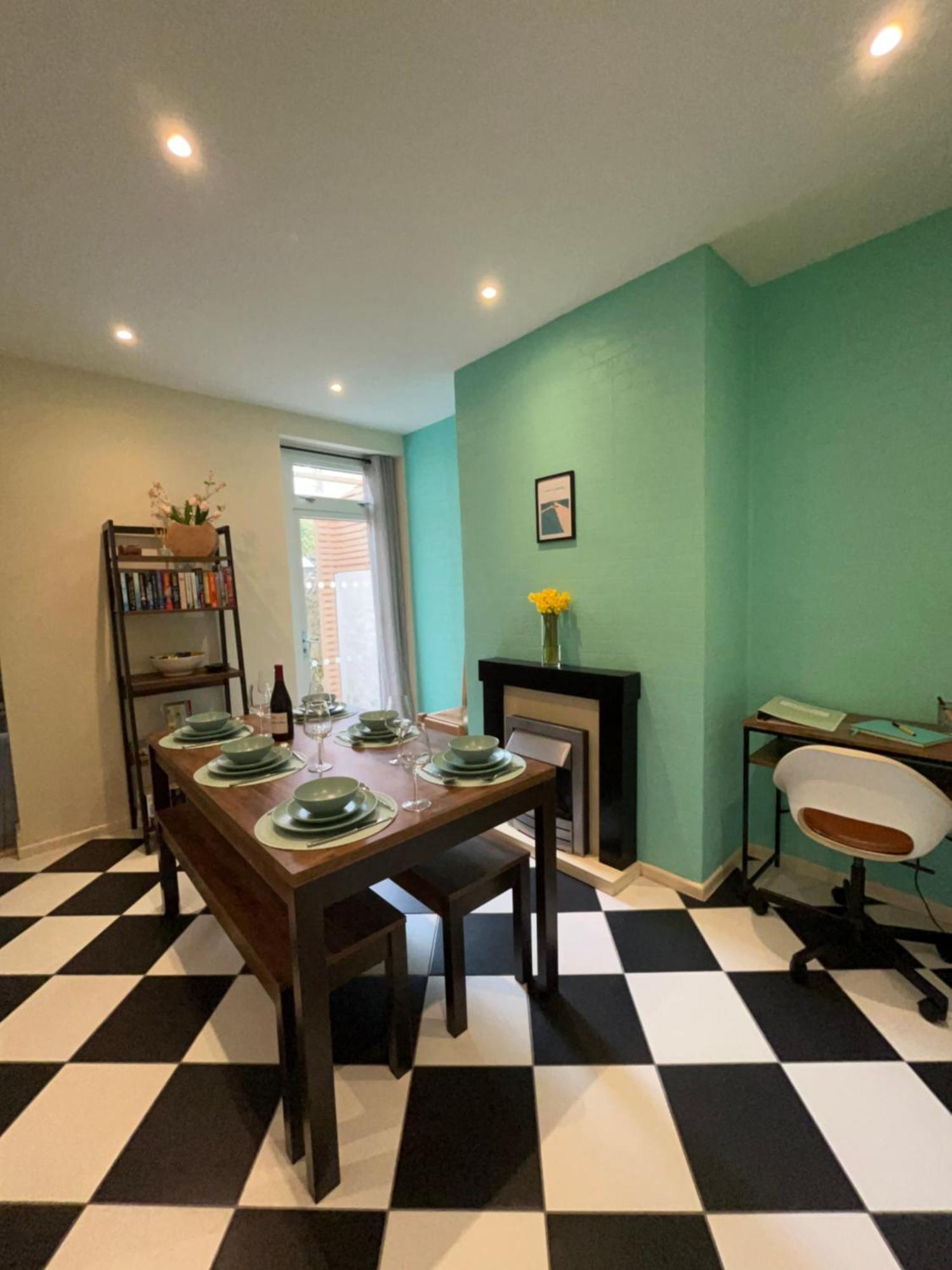 Our Place In With Sea View Holiday home